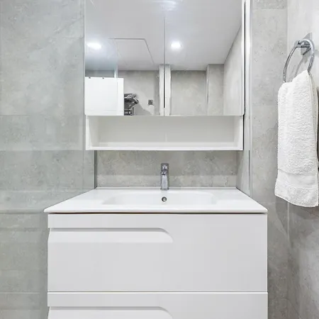 With Sea Views In Puerto Banus *