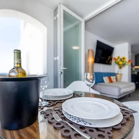 With Sea Views In Puerto Banus *