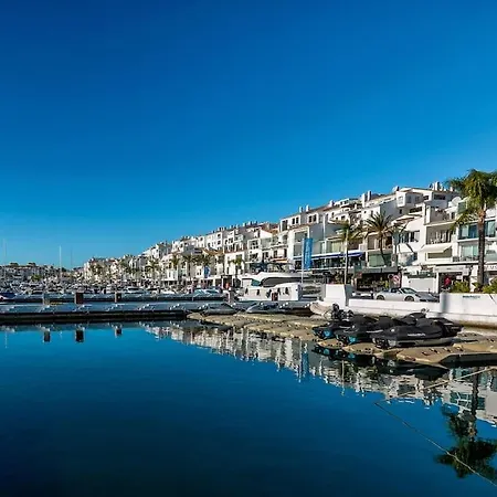 Apartament With Sea Views In Puerto Banus