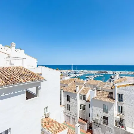 With Sea Views In Puerto Banus Apartmán